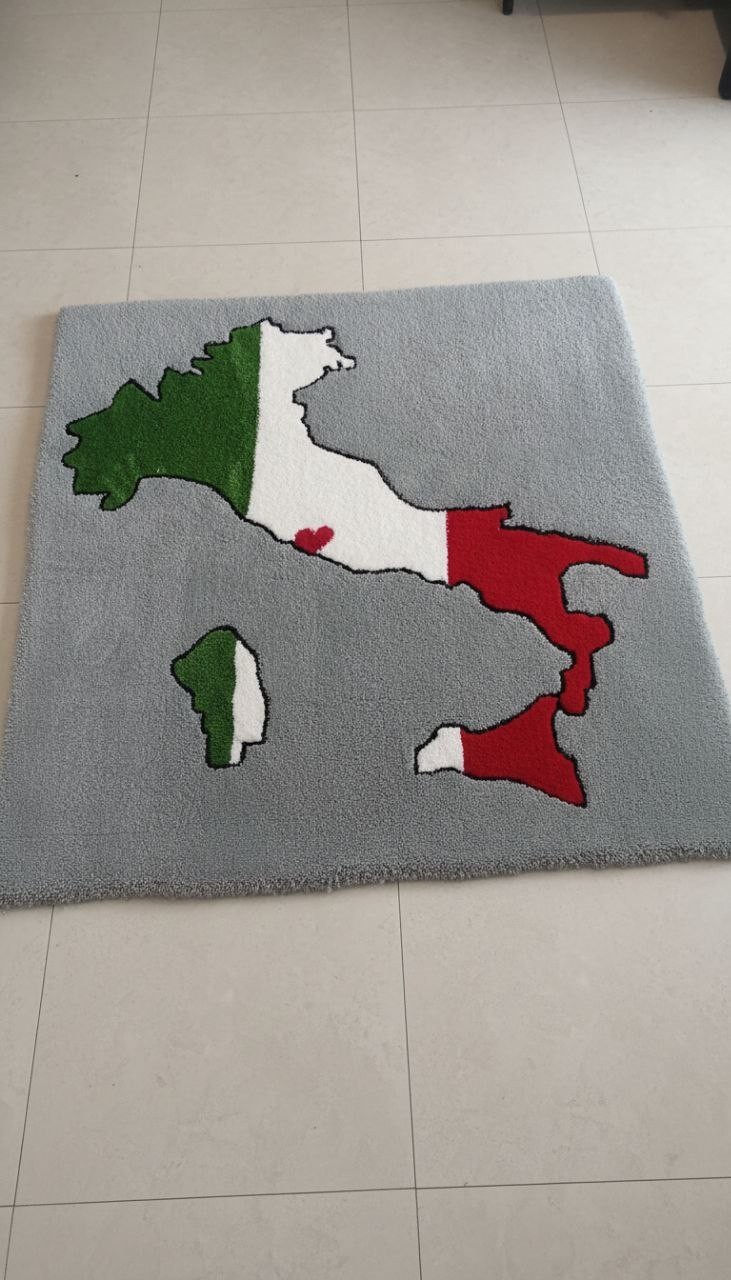 Handmade Italy Map Custom Rug 117x112 cm – In love with Rome – Luxury Acrylic gallery
