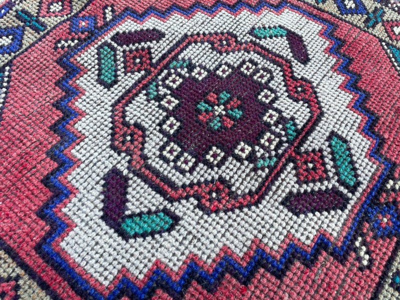 Turkish Vintage Small Rug Handmade Wool Bohemian Bath Mat Rug 2,0 x 2,0 ft gallery
