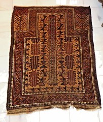 ANTIQUE 19th CENT BALOUCH PRAYER RUG WITH TREE OF LIFE & “DRAGONS” 4’2×3’2