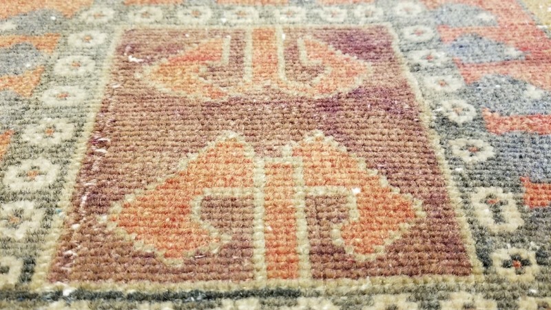 Beautiful Vintage 1970-1980's Wool Pile, Natural Dye Nigde Rug 1’4”x 2’7” gallery