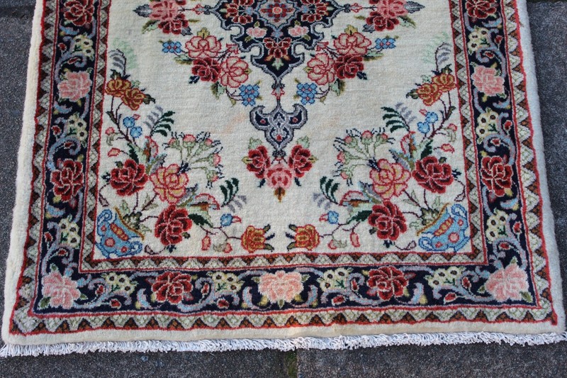 Fine Vintage Hand Made Traditional Oriental Wool White Red Small Rug 90x68cm gallery