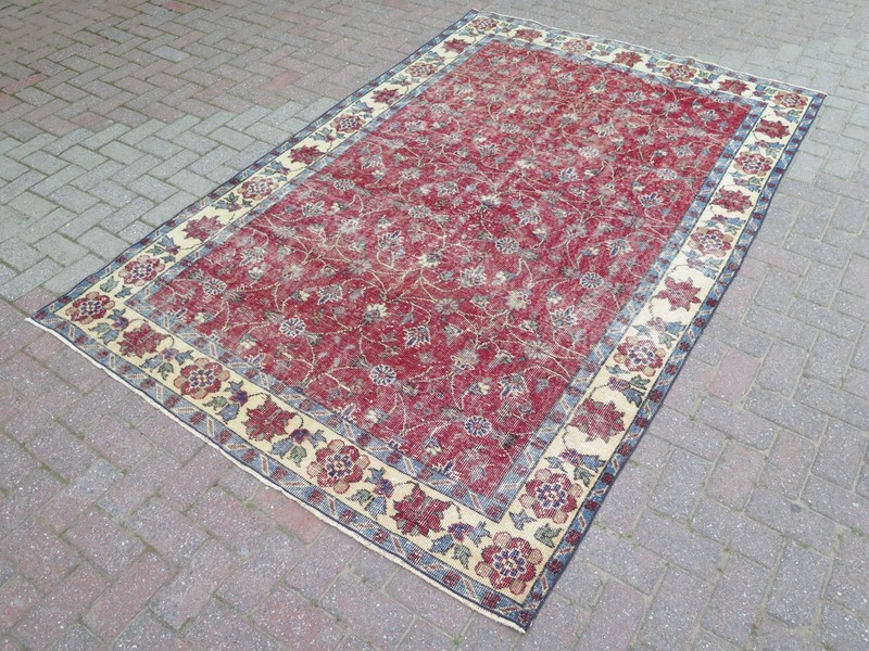 Area Rug Vintage Rug Handmade Red Turkish Carpet 6x9 Rug Wool Large Rug 69"x103" gallery