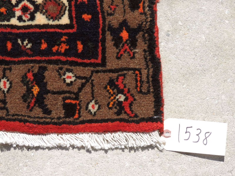 3x5ft. Handmade Vintage Sarab Wool Rug gallery