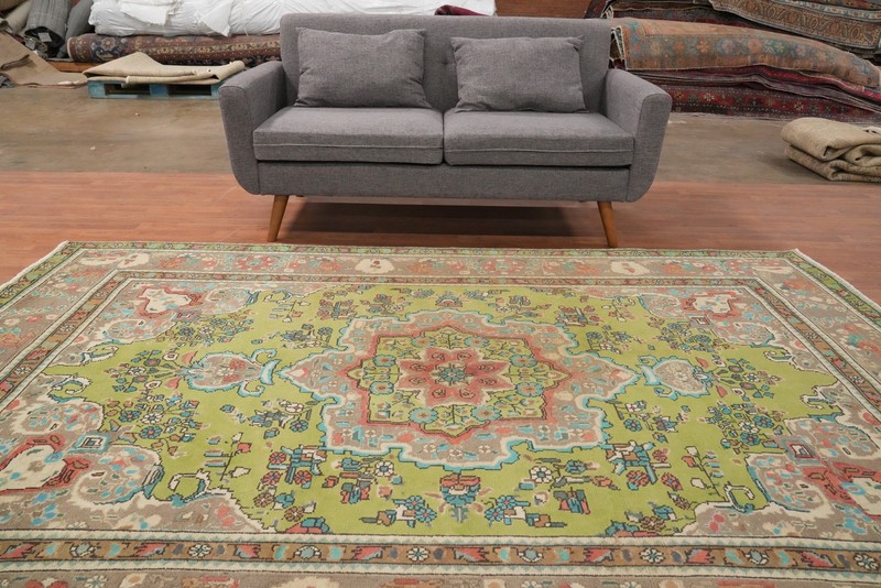 Light Green Wool Traditional Area Rug 6x10 ft Hand-knotted for Living Room gallery