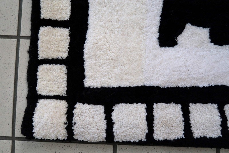 Handmade contemporary ORA French hooked rug 3' x 3.7' (93cm x 115cm), 2021 - 1C8 gallery