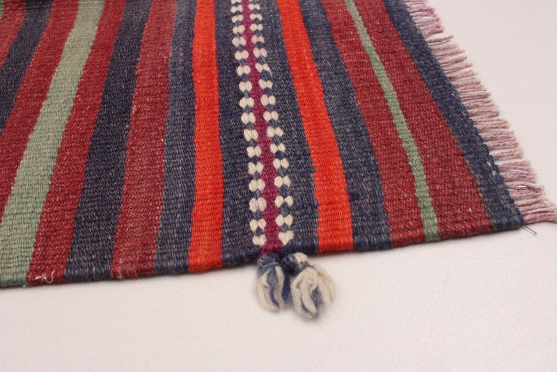 Vintage Hand Woven Area Rug 4'11" x 9'10" Traditional Wool Oriental Carpet gallery