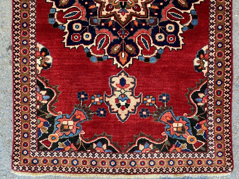 VINTAGE KESHAN RUG, HAND MADE RED EASTERN WOOL FLORAL CARPET (5FT X 3FT) CLEAN gallery