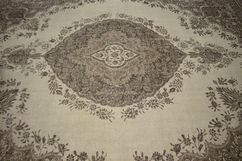 Antique Distressed Oriental Rug Classic Floral Design Vintage Carpet 10X13 ft gallery