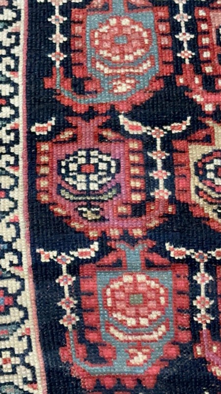 ANTIQUE SENNA N.W RUNNER Circa 1870 3X13FT gallery