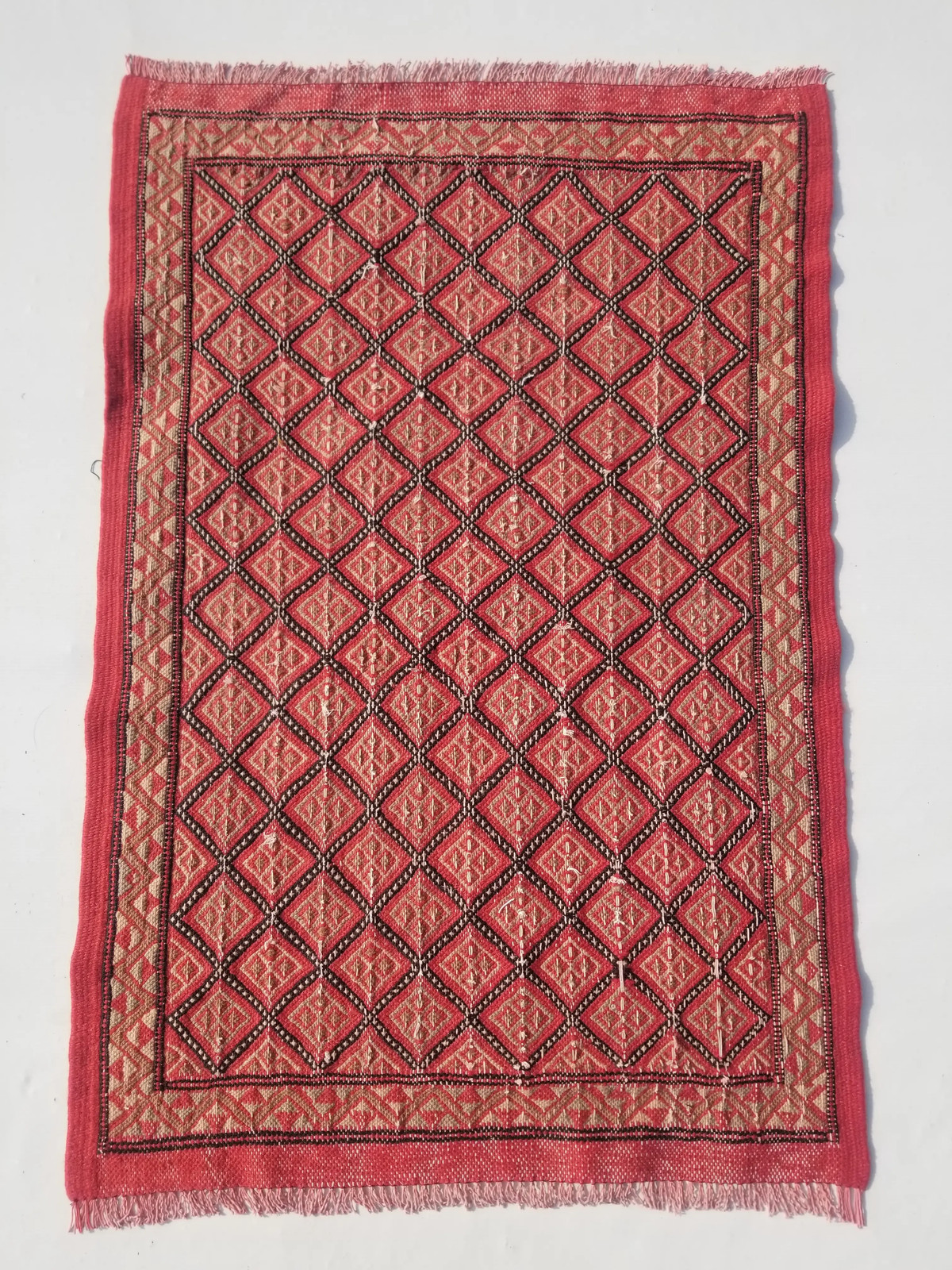 Fine Vintage Traditional Hand Made Oriental Wool Beige Pink Kilim 113x76cm gallery