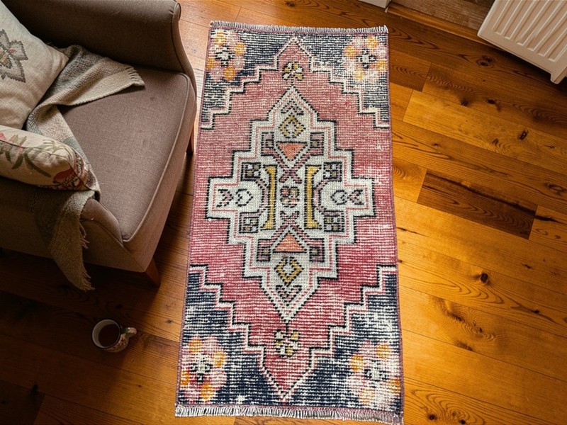 Handwoven Turkish Wool Rug: 1,2 x 2,4 ft Vintage Boho Doormat gallery
