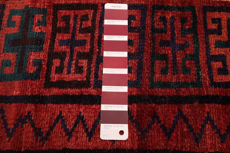 Vintage 5'5" x 8'4" Traditional Hand Knotted Vegetable Dye Wool Area Rug gallery