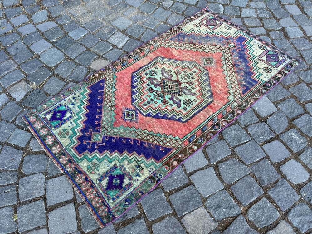 Turkish rug, Vintage rug, Handmade rug, Area rug, Wool rug, Carpet 2,3 x 4,3 ft