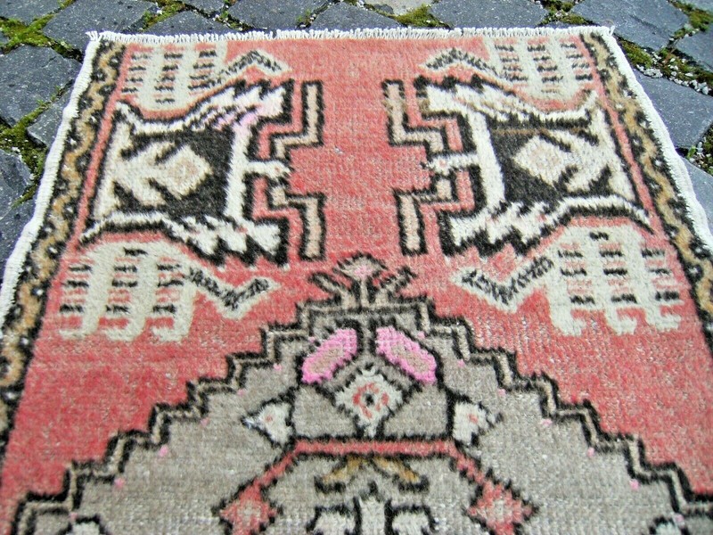 Turkish Rug 21'' x 34'' Vintage Muted Dye Rug Hand-knotted Small Oushak Wool Rug gallery