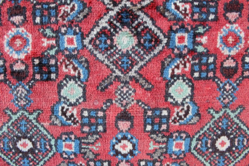 Vintage Hand Made Traditional Oriental Wool Red Small Rug 133x93cm gallery