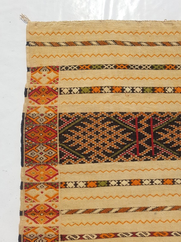 Vintage Traditional Handcrafted Moroccan Kilim Rug for Home Décor 161x98 cm gallery