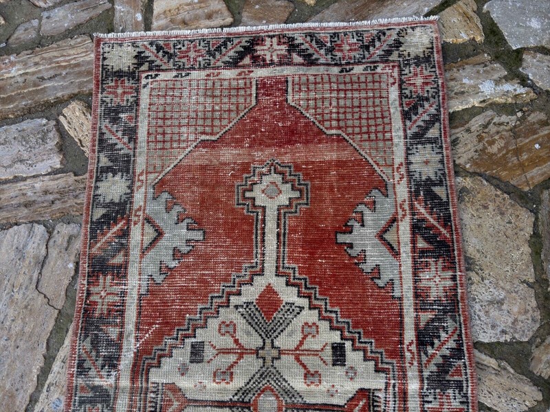 Hand-Woven Vintage Area Carpet 2x5 Red Wool Medium Size Geometric Bedroom Rug gallery