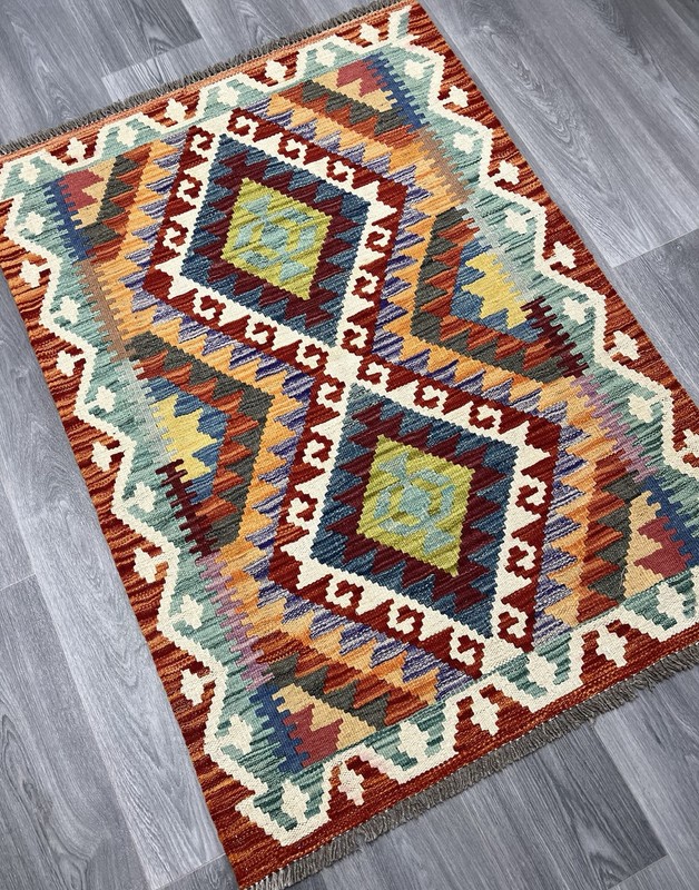 Vintage Kilim Traditional Hand Made Oriental Wool Kilim 3ft11inx2ft7i 122cmx87cm gallery