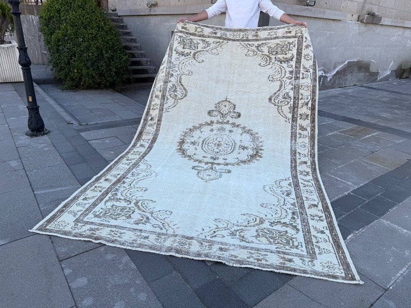 Oversized Vintage Turkish Oushak Rug 6x9.5 ft Muted Ivory Beige Wool Area Rug gallery