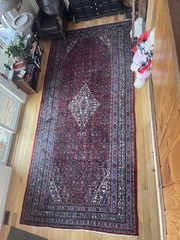 HAND KNOTTED 9 x 18, actual size, WOOL TURKISH RUG IN EXCELLENT CONDITION