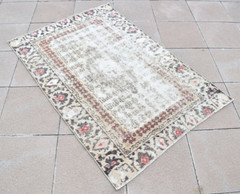 Vintage Turkish Rug 42” x 60” Muted Dye Oushak Rug Hand-knotted Wool Rug
