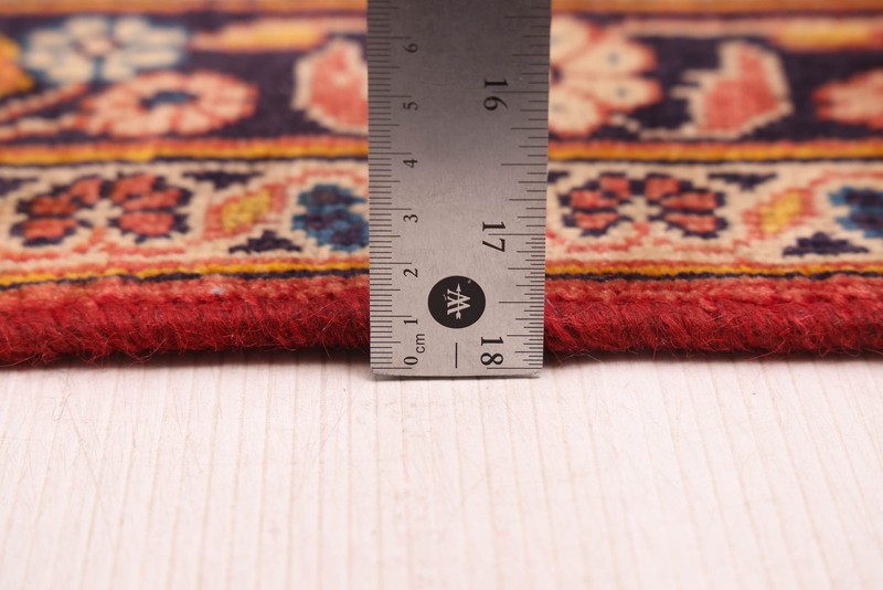 Vintage 3'9" x 6'11" Traditional Hand Knotted Vegetable Dye Wool Area Rug gallery