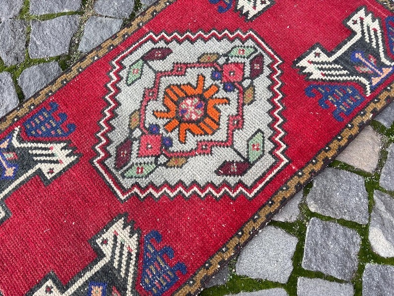 Handwoven Wool Kilim Rug, Small Vintage Turkish Oushak 1,6 x 3,1 ft gallery