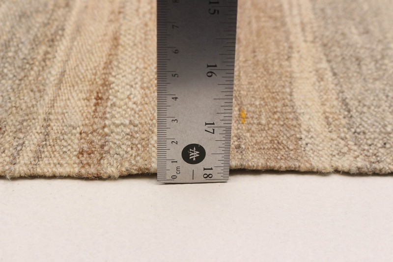 Vintage Hand Woven Area Rug 5'1" x 6'7" Traditional Wool Oriental Carpet gallery