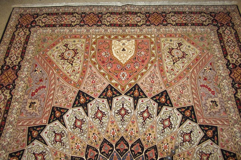 Fine Hand Knotted Rug - Dome Gonbad - 50 Raj - 6'8" x 10' gallery