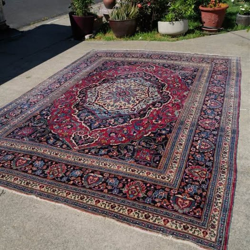 8’7 x 11’8 Vintage Perzian Handknotted Wool Rug gallery