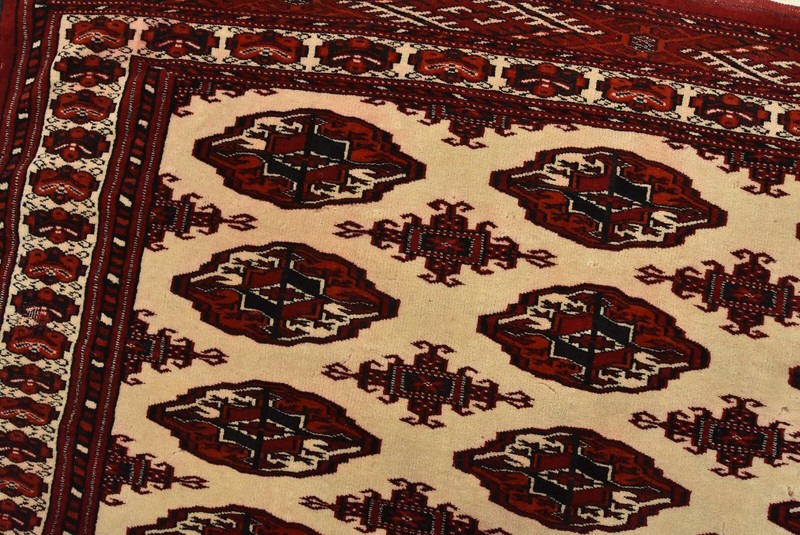 Vintage Tribal Oriental 4’4” x 4’8” Ivory Wool Traditional Hand-Knotted Area Rug gallery