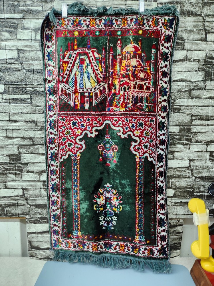 Vintage Green Muslim wall hanging prayer rug 1970-1980s Qatar Kuwait Carpet 