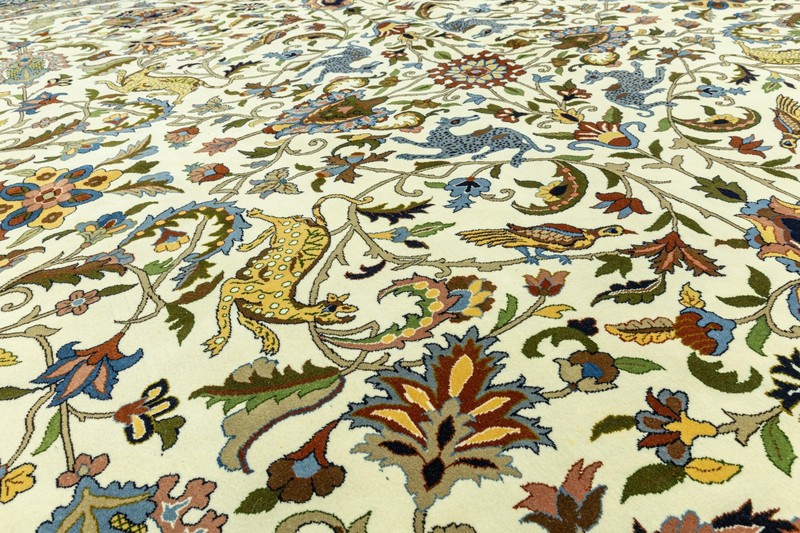 Luxury Caucasian Oriental Rug 14x19 Hand-Knotted Wool – Ivory Collector Heirloom gallery