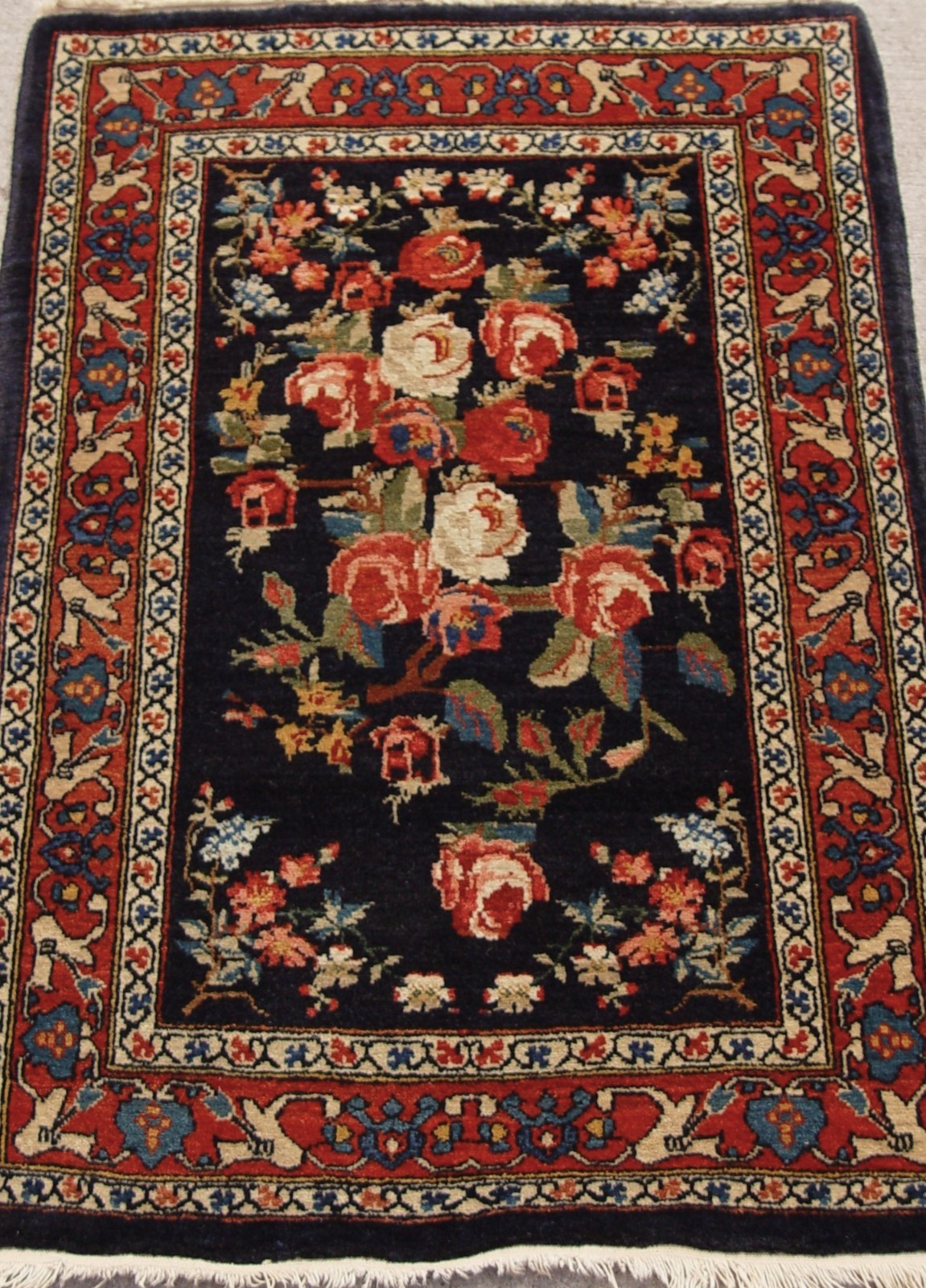 Saroukk Hand Knotted Wool Rug - Antique 1920s - Rose Bouquet - (2' x 3') gallery