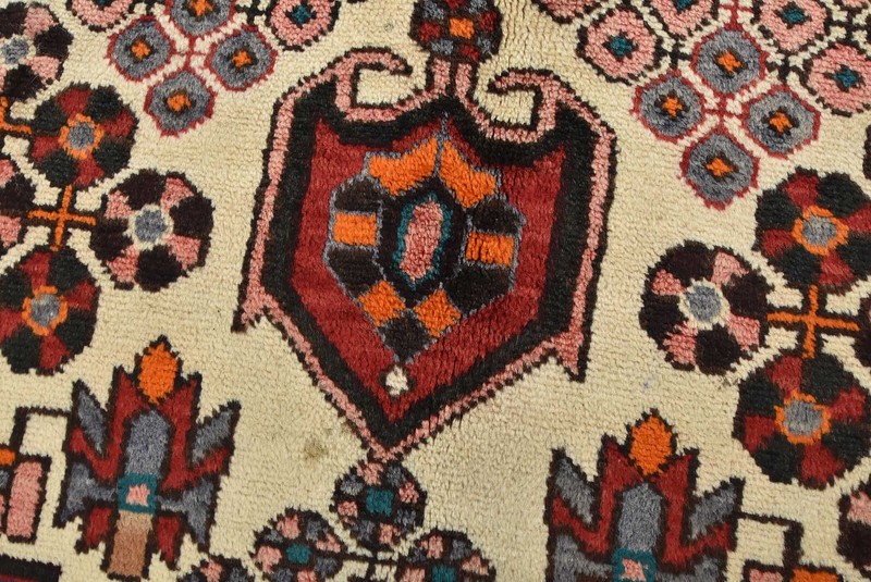 Vintage Tribal Rug 4’10” x 6’9” Ivory Wool Hand-Knotted Oriental Carpet gallery