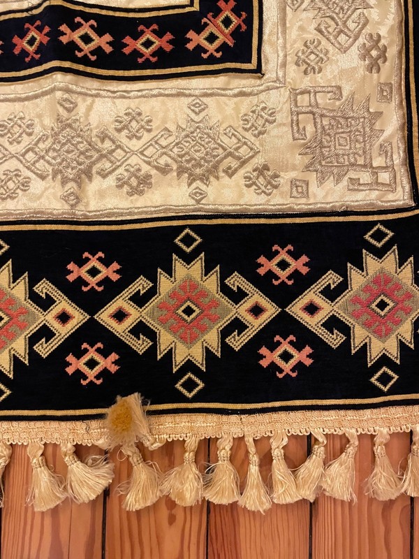 3.3 x3.3 ft. Gold & multi colored Prayer Rug w/ gold tassels gallery