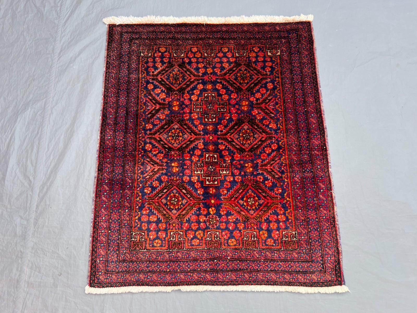 2'6x3'0 Ft Vintage Handknotted Caucasian Wool Geometric Medallion Rug gallery