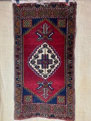 Vintage 40 X 22 Turkish Nigde Mourning Carpet * Rug * Blue/Red * All wool pile