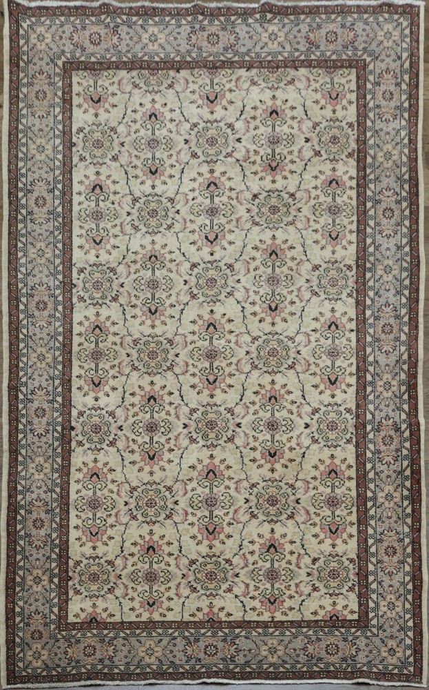 Vintage Inspired Area Rug 6x10 Ft Hand-Knotted Floral Turkish Wool Carpet